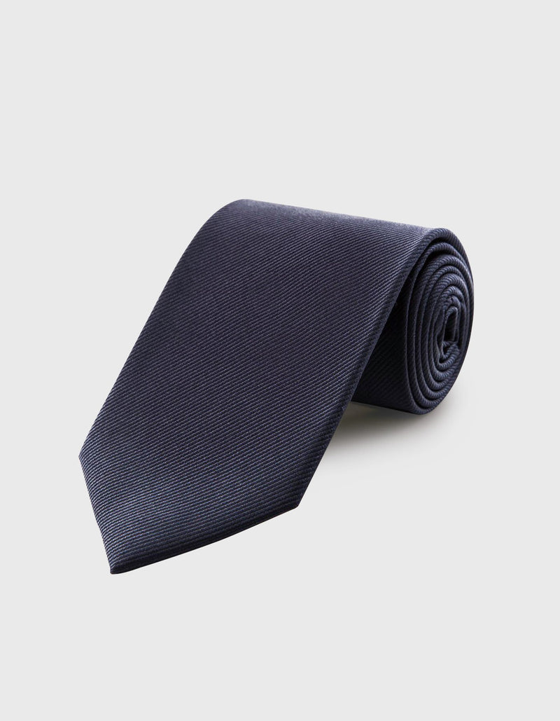 felix-w-Krawatte-SILK-7-cm-dunkelblau.jpg